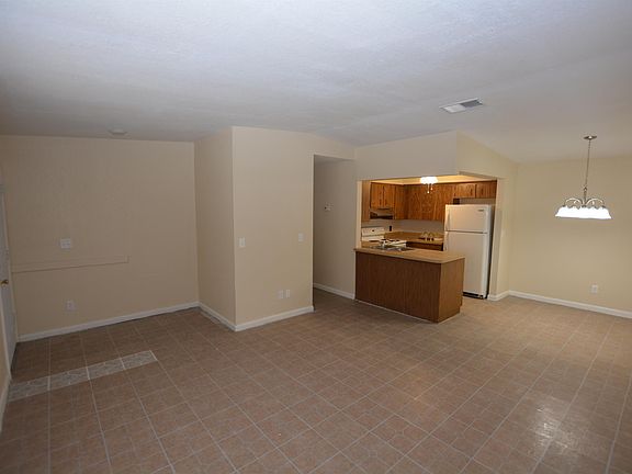 2nd image of 3093 Saint Paul Dr