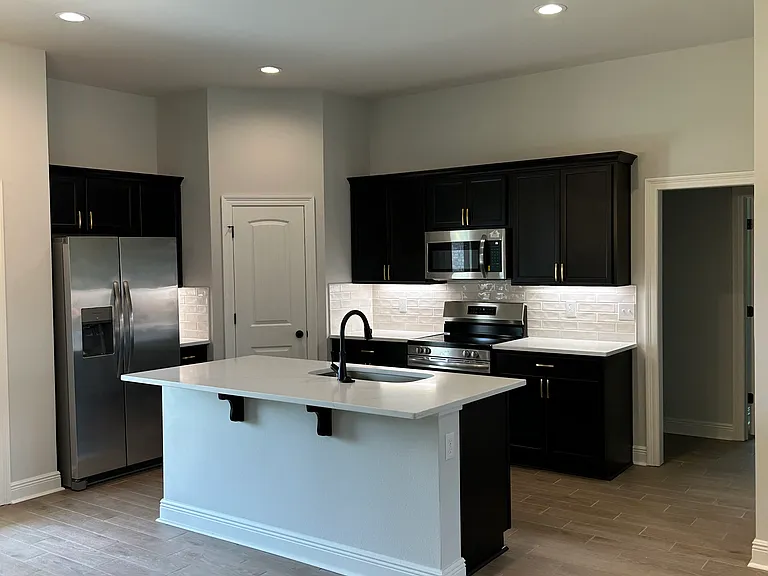 21104 Explorer Dr — Photo 12