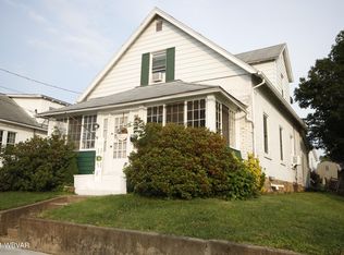 81 Warren St, Montgomery, PA 17752