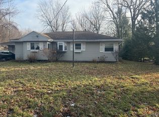 7473 Townline Rd, North Tonawanda, NY 14120