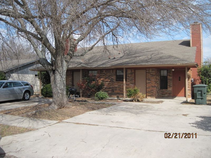 1st image of 1713 Mona Dr #B