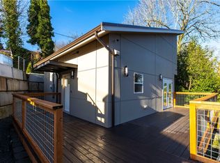 6135 35th Ave S, Seattle, WA 98118