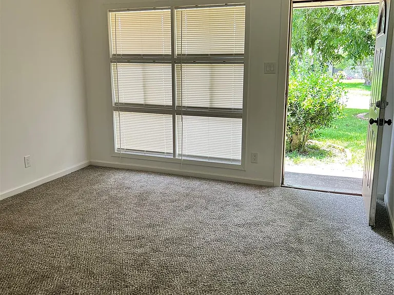 4122 Madden Ln — Photo 12