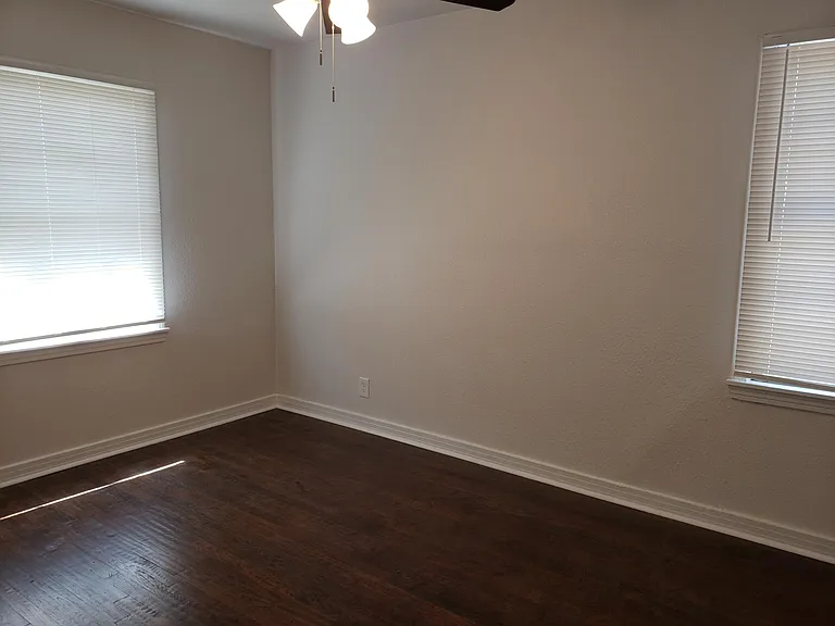 4256 Standish Rd — Photo 7