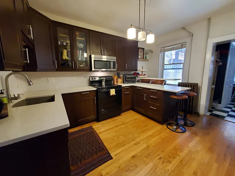 Updated kitchen with dishwasher and eat in space