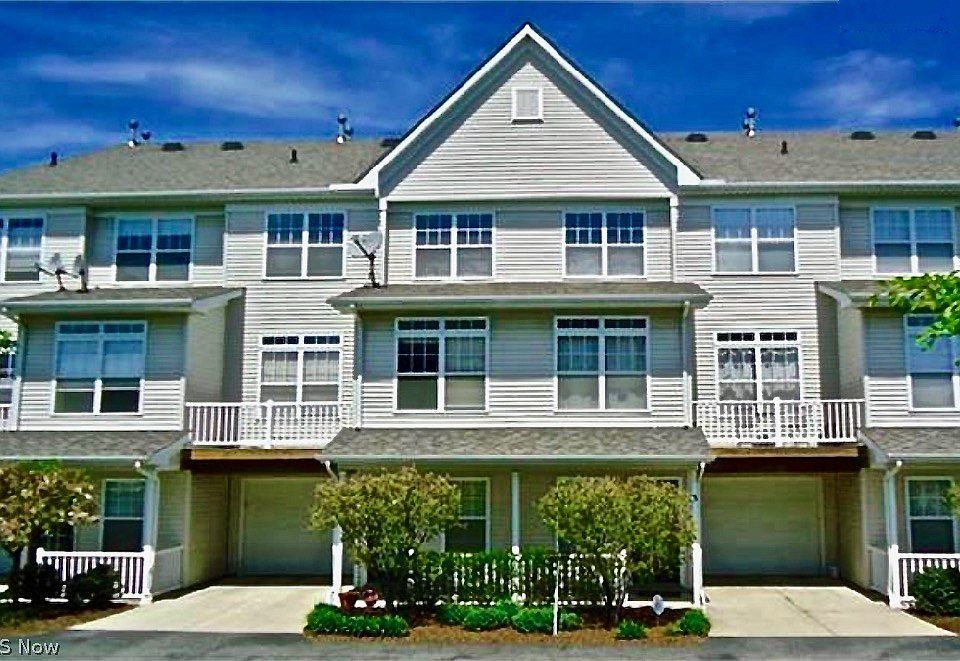 1st image of 1218 Chapman Ln Unit 3