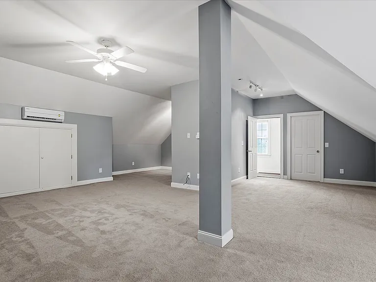 106 Grannon Ct — Photo 46