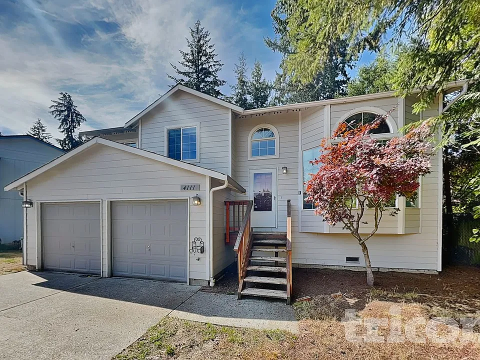 4111 176th Pl NE