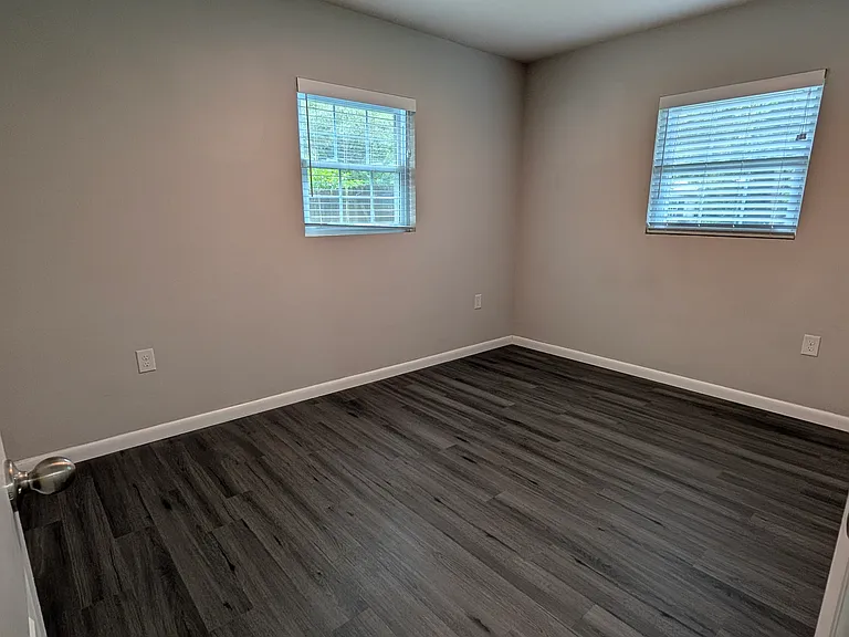 3209 W Leila Ave — Photo 14