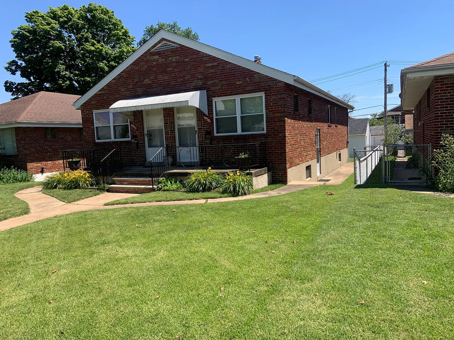 1 bed, 750 sqft, $1,100 — Photo 2