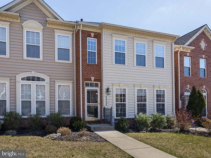 1559 Rutland Way