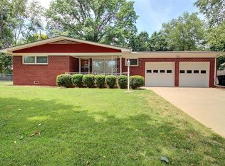 615 N Fairway Ave, Wichita, KS 67212