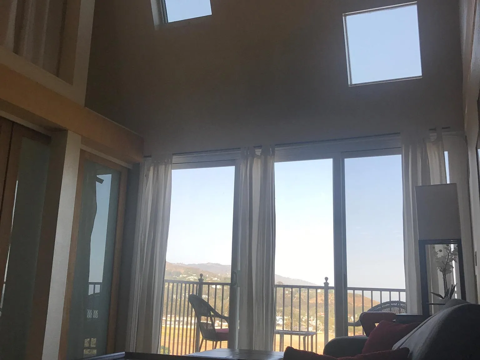 2 bed, 856 sqft, $5,550 — Photo 3
