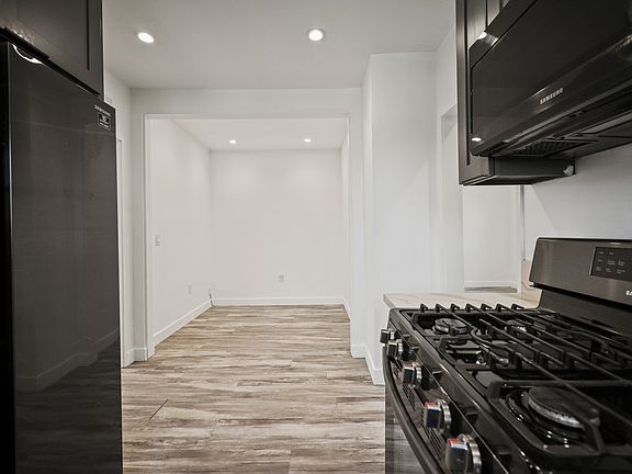 3rd image of 1023 Tremont St #D