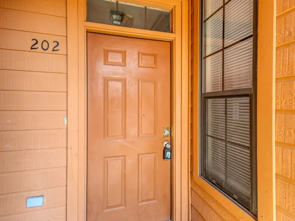 1305 W Villa Maria Rd APT A202, Bryan, TX 77801