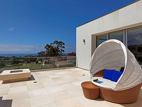 Master Bedroom's Expansive View Deck