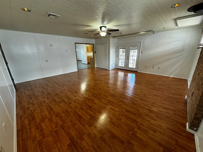 908 Faye Pl NE — Photo 9