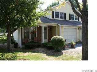 66 Old Stone Ln, Rochester, NY 14615