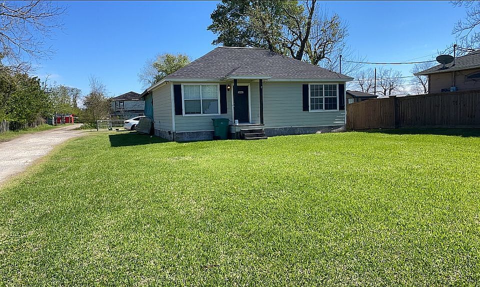 1st image of 607 Dupont Dr