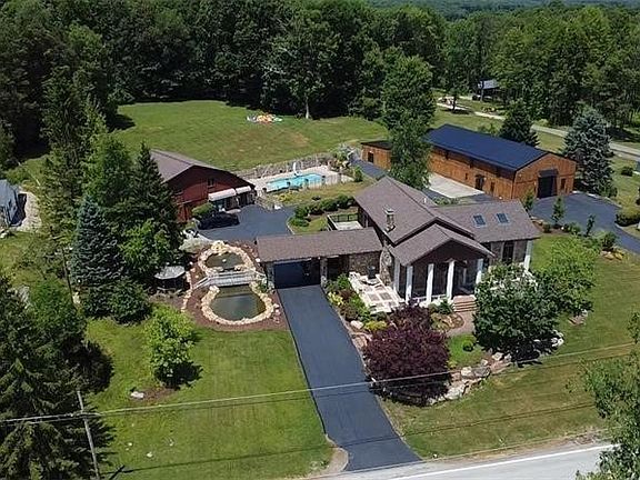 3rd image of 33 Chalk Hill Ohiopyle Rd