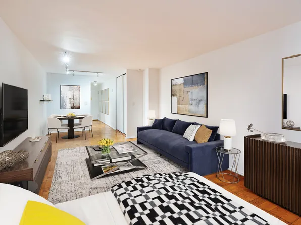 305 East 40th Street image 1 of 11