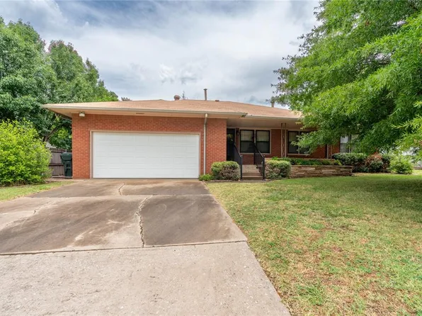 233 W Steed Dr, Midwest City, OK 73110