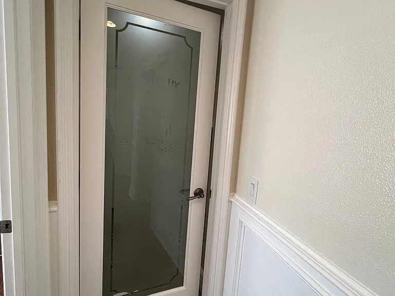 7448 Greenwich Pl — Photo 10