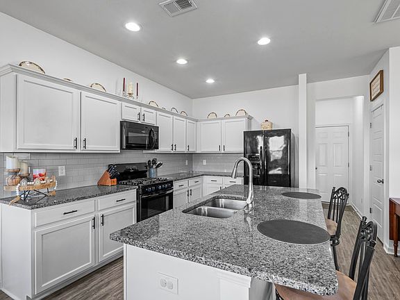3rd image of 271 Bickley View Ct