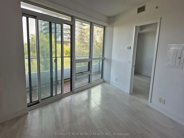 2212 Lake Shore Blvd W #516 — Photo 8
