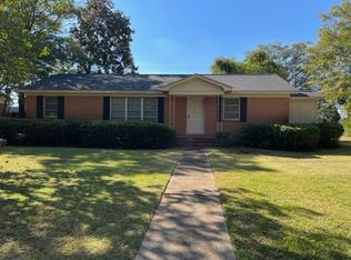 2019 Nottingham Way, Albany, GA 31707