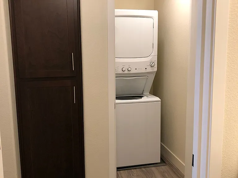 Luxe Ripon Apartments — Photo 36