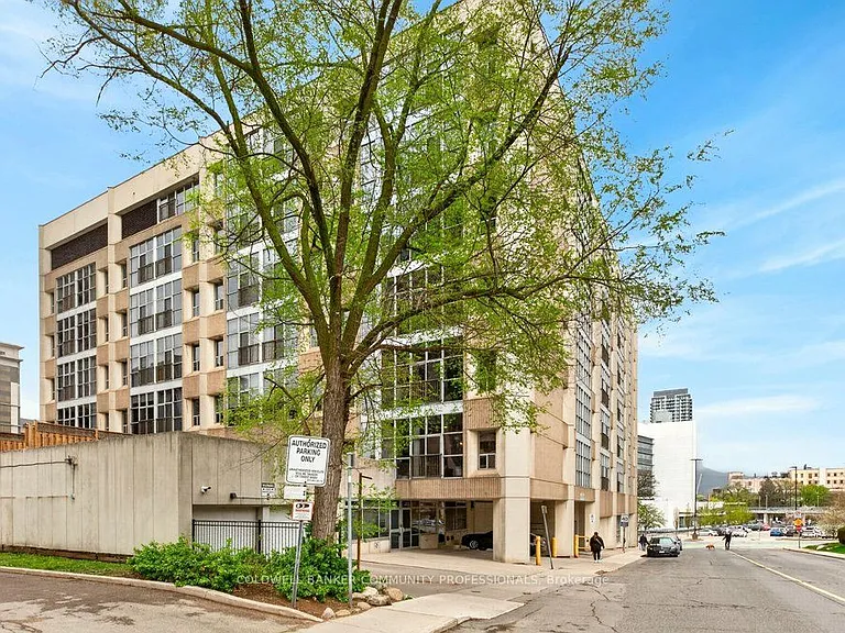 120 Jackson St W — Photo 3