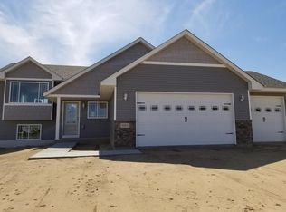 601 Fir St SW, Isanti, MN 55040