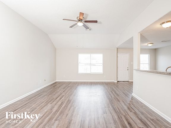 3rd image of 13988 Buckskin Dr