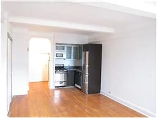 Rented by Douglas Elliman | media 19