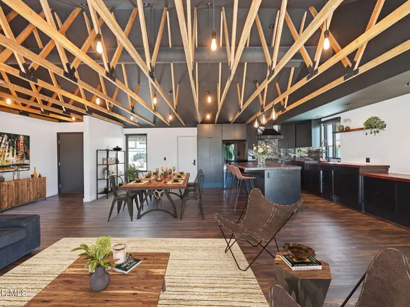 27967 Featherstar Ave, Santa Clarita, CA 91350