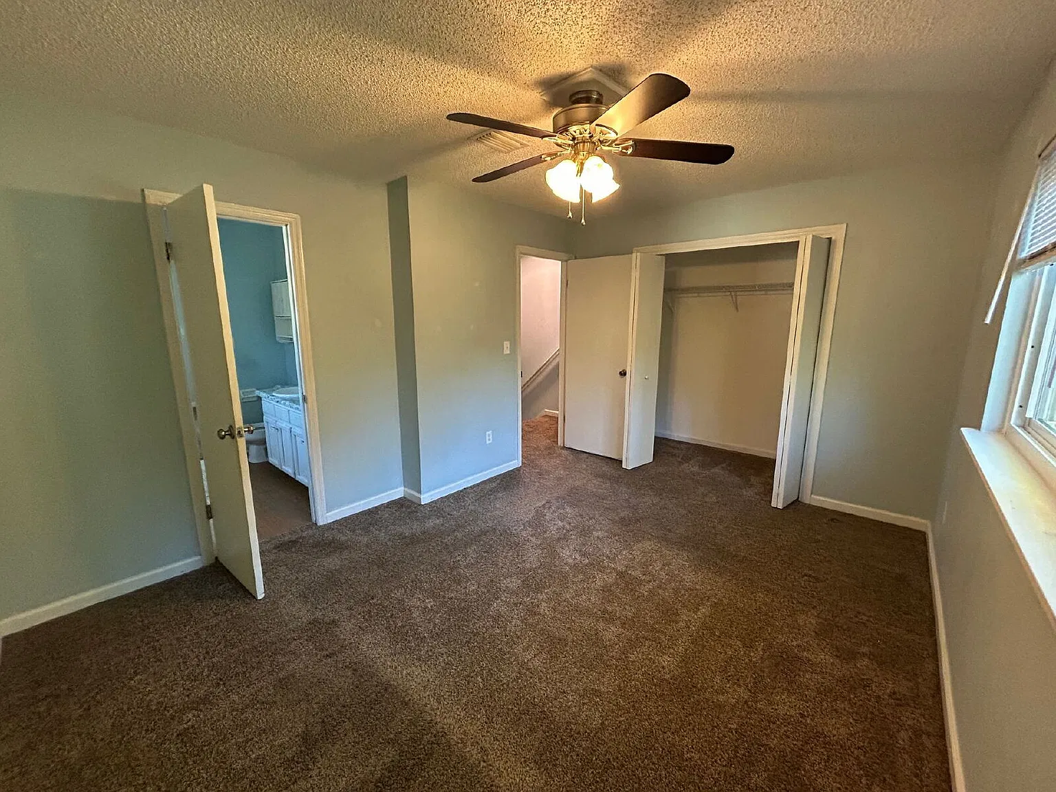 2 bed, 1.0 bath, 1178 sqft, $1,200 — Photo 4