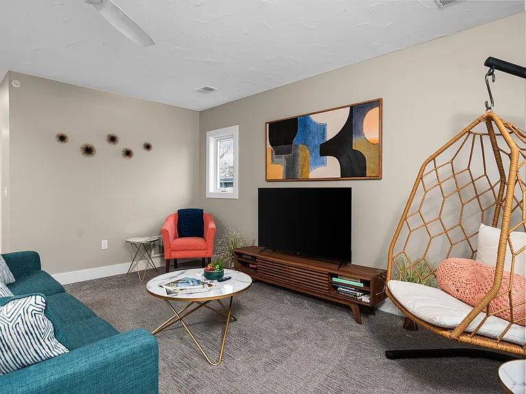 525 S Garfield Ave #D — Photo 3