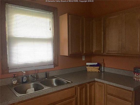 4th image of 110 E Central Ave