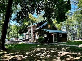 8123 Robin Rd, Wolcott, NY 14590