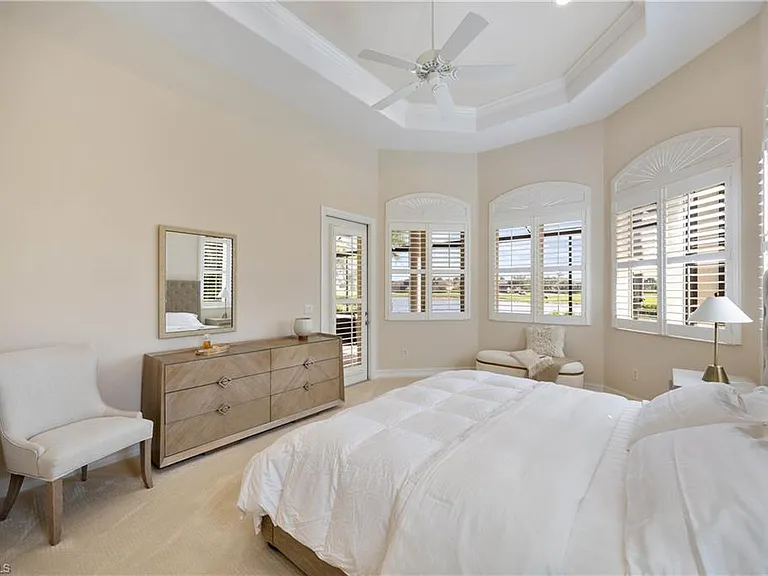 8950 Shenendoah Cir — Photo 16
