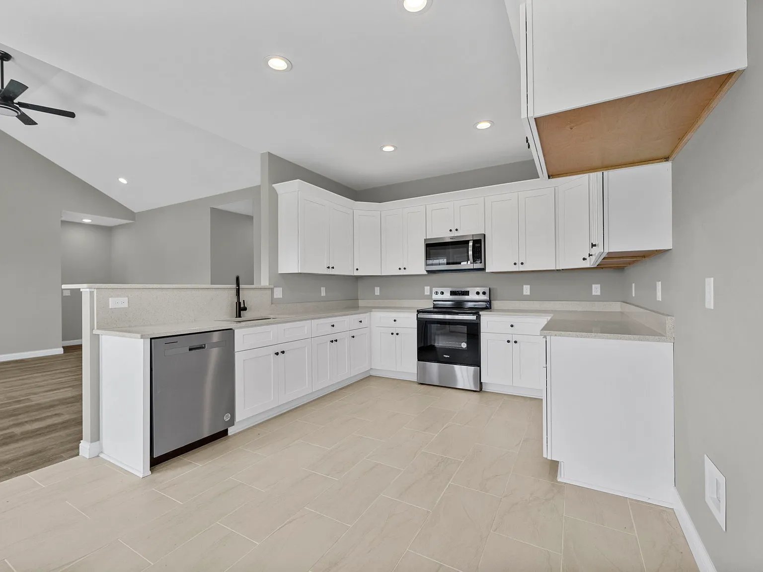 3 bed, 1450 sqft, $1,850 — Photo 4