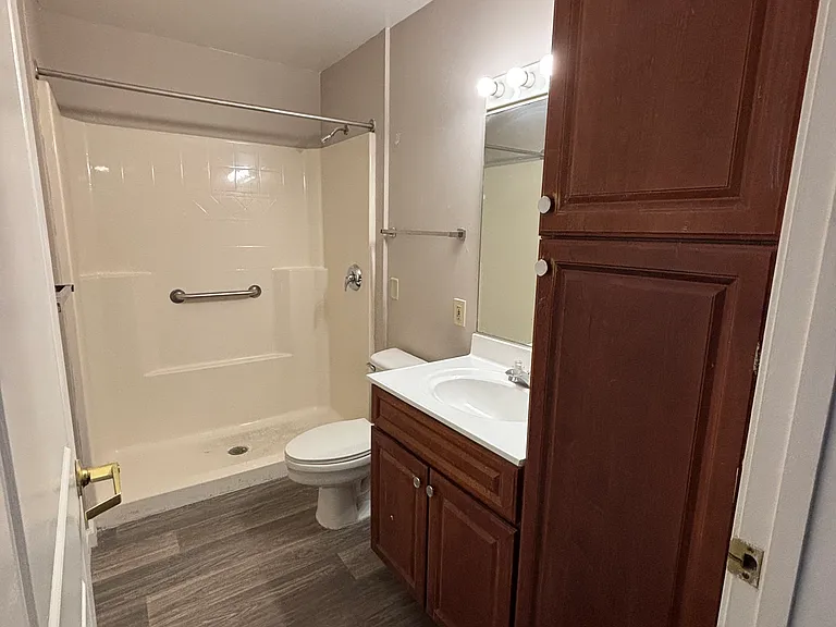 Homer G. Phillips Senior Apartments — Photo 37