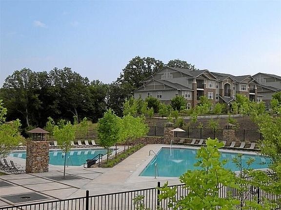 3rd image of 1101 Tree Top Way APT 1811