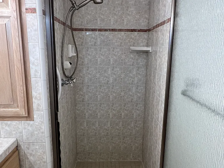 310 Alma Ln — Photo 26