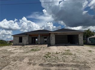 1724 NE 27th Terrace Cpe, Coral, FL 33909