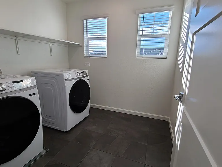 3226 Dragonfly Way — Photo 32