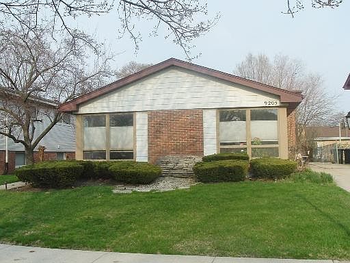 1st image of 9205 N Merrill Ave