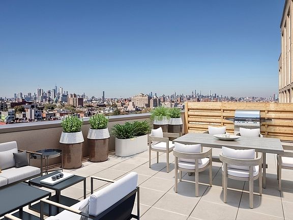 3rd image of 1525 Bedford Ave #908
