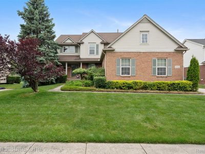 2746 Long Meadow Ln, Rochester Hills, MI, 48307